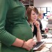 Los detalles de la reforma laboral: adiós a la bonificación para madres que se volvían al trabajo