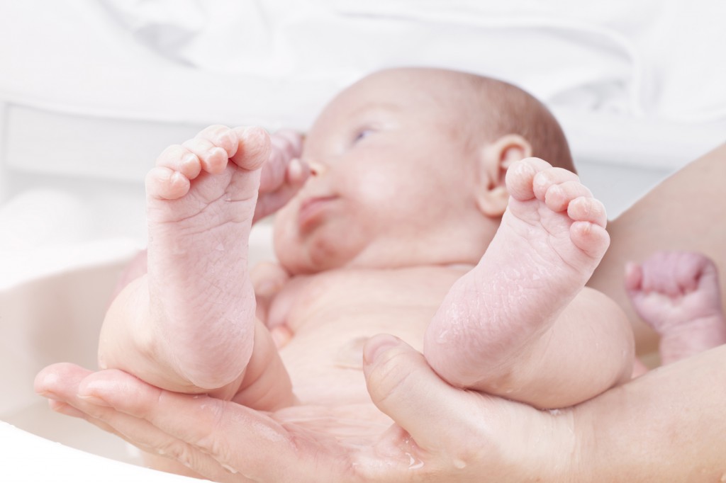 Permiso de maternidad y natalidad: qué propone Europa