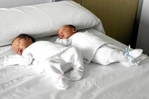 ¿En qué semana es más seguro dar a luz a gemelos? Lo que dice la evidencia científica