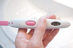 Tests de embarazo caseros: cuándo son fiables y cómo interpretar el resultado tras una FIV